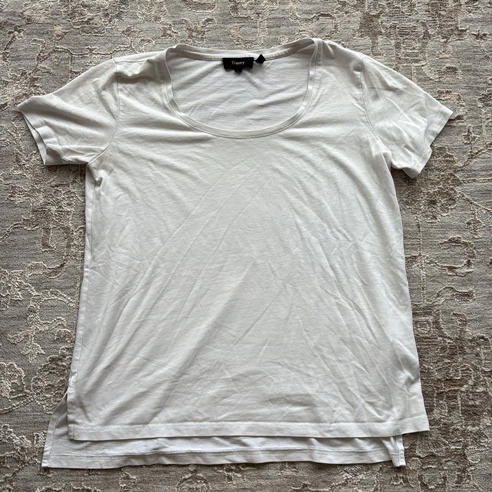 Theory White Short Sleeve Tee